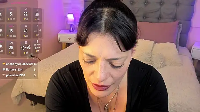Snapshot of _Abril_W chatting on 01.29.25 Abril W online show from 01.29.25