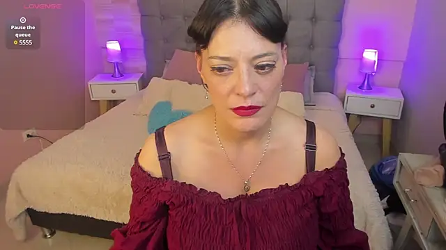 Snapshot of _Abril_W chatting on 02.25.25 Abril W online show from 02.25.25