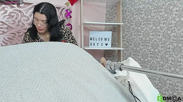 Snapshot of valerie_lya chatting on 01.29.25 valerie lya online show from 01.29.25