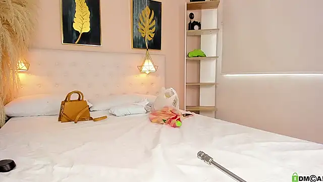 Snapshot of valerie_lya chatting on 09.23.25 valerie lya online show from 09.23.25