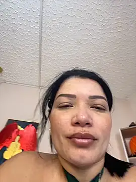 Snapshot of valerie_lya chatting on 10.31.25 valerie lya online show from 10.31.25