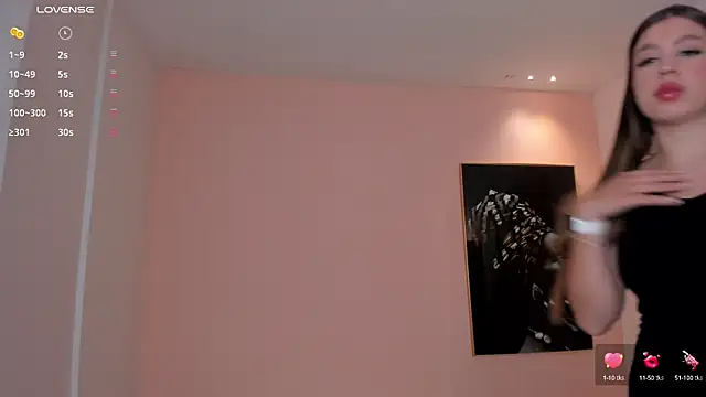 EllaClark online show from 12.07.24