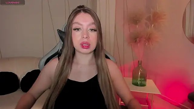 EllaClark online show from 12.29.24