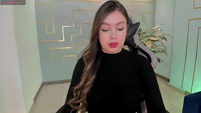 EllaClark online show from 02.18.25