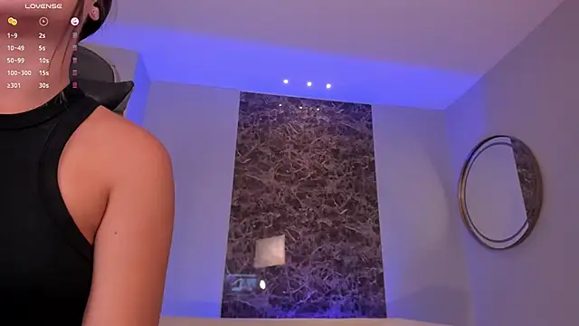 EllaClark online show from 02.28.25