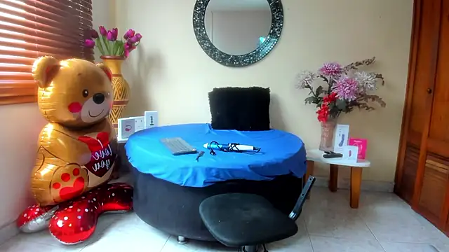 NicoleSantana online show from 03.28.26