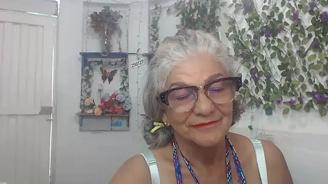 FunnyGrandma online show from 12.02.24