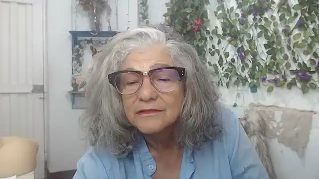 FunnyGrandma online show from 12.04.24