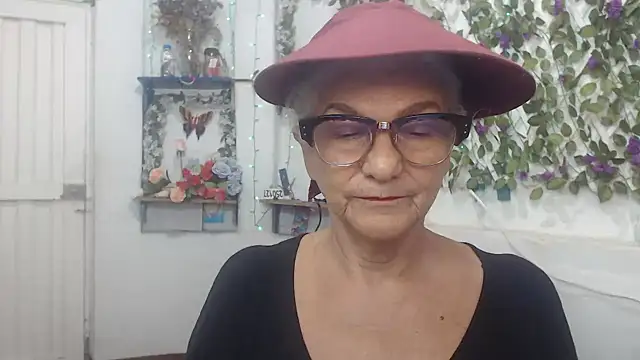 FunnyGrandma online show from 12.09.24