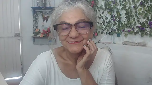 FunnyGrandma online show from 12.19.24