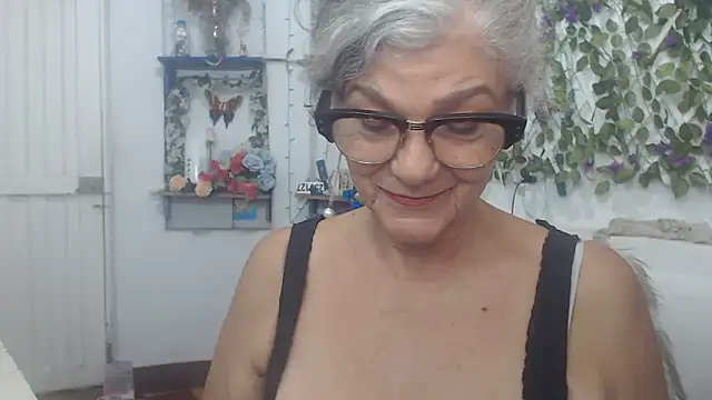FunnyGrandma online show from 12.26.24