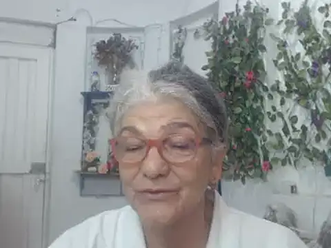 FunnyGrandma online show from 02.02.25