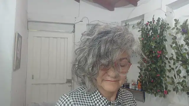 FunnyGrandma online show from 02.19.25