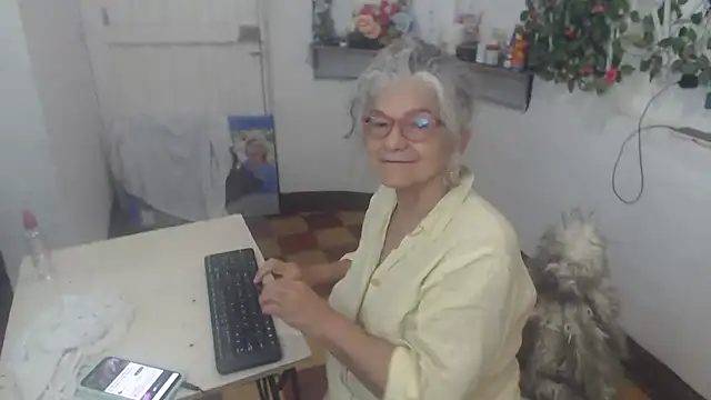 FunnyGrandma online show from 02.20.25