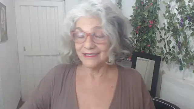 FunnyGrandma online show from 03.13.25
