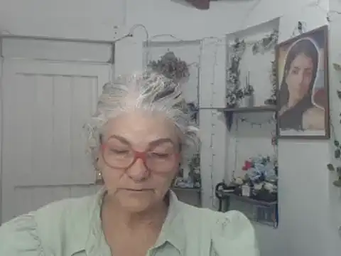 FunnyGrandma online show from 09.16.25