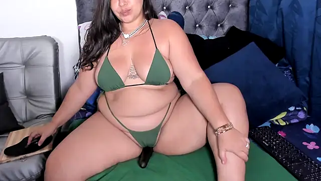 Snapshot of candy_sex_hot_ chatting on 01.15.25 candy sex hot online show from 01.15.25