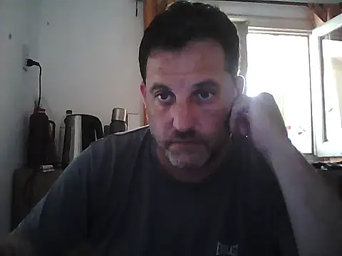 Snapshot of Reload_033 chatting on 04.16.26 Reload 033 online show from 04.16.26