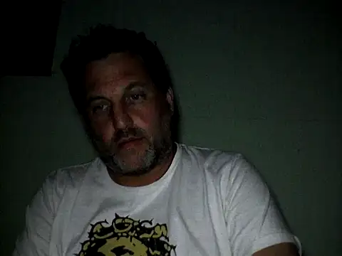 Snapshot of Reload_033 chatting on 05.23.26 Reload 033 online show from 05.23.26