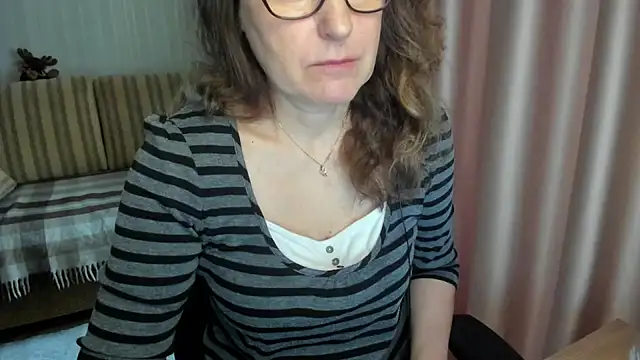 lauraoven online show from 03.19.26