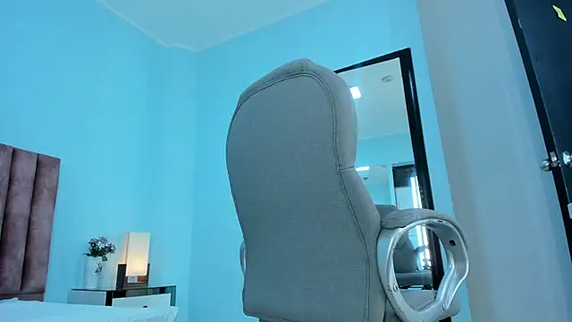 tati saldarriaga online show from 11.26.25