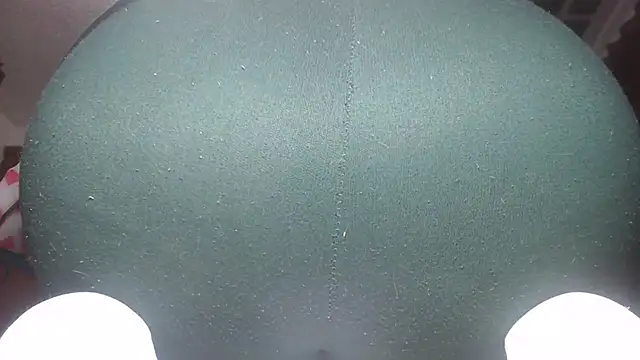 prettyangelsquirt online show from 12.17.24