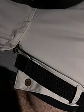 Snapshot of JohnnyBigShot chatting on 12.20.25 JohnnyBigShot online show from 12.20.25