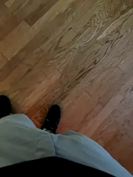 Snapshot of JohnnyBigShot chatting on 12.22.25 JohnnyBigShot online show from 12.22.25