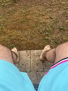 Snapshot of JohnnyBigShot chatting on 01.12.26 JohnnyBigShot online show from 01.12.26