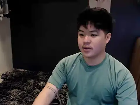 Snapshot of ASIANken911 chatting on 10.22.25 ASIANken911 online show from 10.22.25