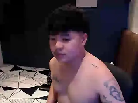 Snapshot of ASIANken911 chatting on 10.24.25 ASIANken911 online show from 10.24.25