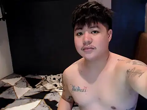 Snapshot of ASIANken911 chatting on 11.06.25 ASIANken911 online show from 11.06.25