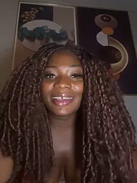 Snapshot of Sweetbootty chatting on 02.15.25 Sweetbootty online show from 02.15.25