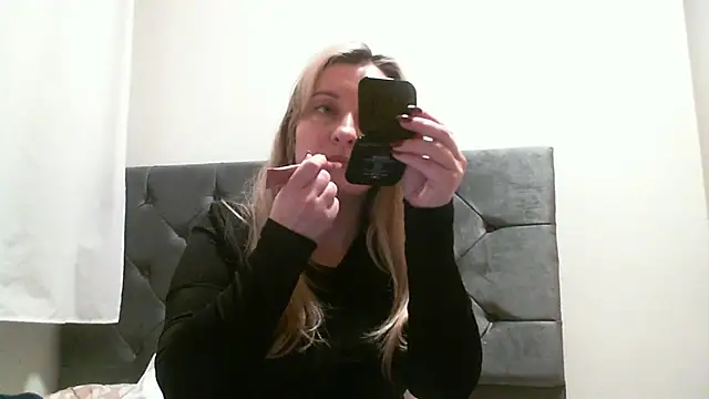 SusanCurt online show from 12.20.25