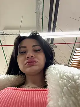 Wet  Bunny online show from 12.22.24