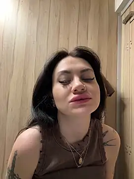 Wet  Bunny online show from 12.30.24