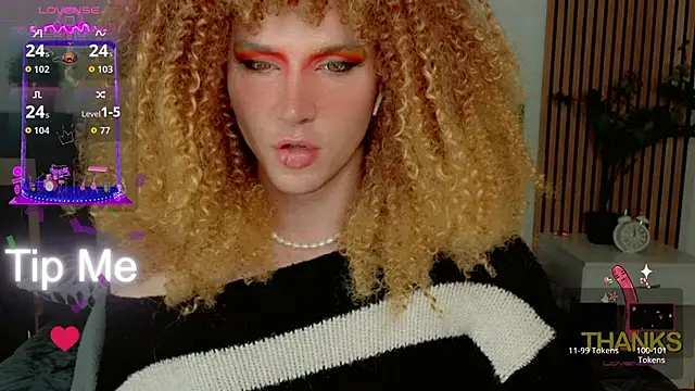 Snapshot of HelenSpellman chatting on 03.09.26 HelenSpellman online show from 03.09.26