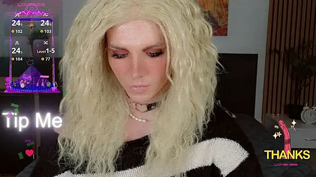 Snapshot of HelenSpellman chatting on 03.11.26 HelenSpellman online show from 03.11.26