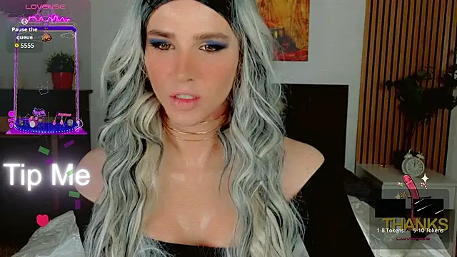 Snapshot of HelenSpellman chatting on 03.26.26 HelenSpellman online show from 03.26.26