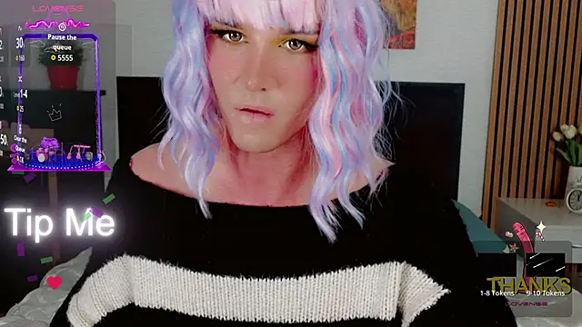 Snapshot of HelenSpellman chatting on 04.13.26 HelenSpellman online show from 04.13.26