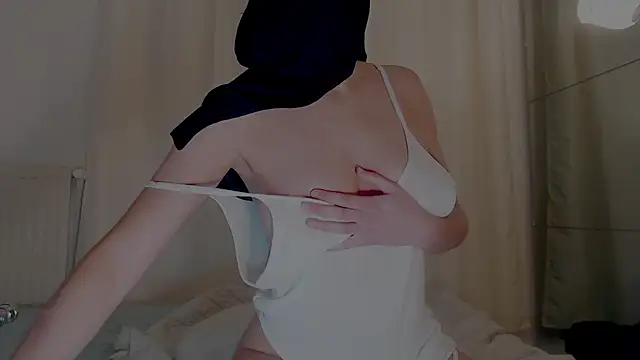 Snapshot of sweet_diazzz chatting on 01.15.25 sweet diazzz online show from 01.15.25