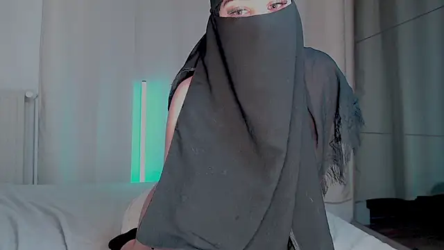 Snapshot of sweet_diazzz chatting on 03.14.25 sweet diazzz online show from 03.14.25