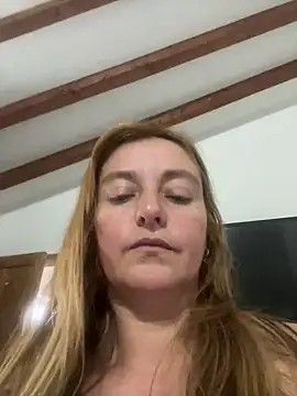 Snapshot of moniquerainx chatting on 02.24.25 moniquerainx online show from 02.24.25