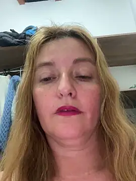 Snapshot of moniquerainx chatting on 03.05.25 moniquerainx online show from 03.05.25