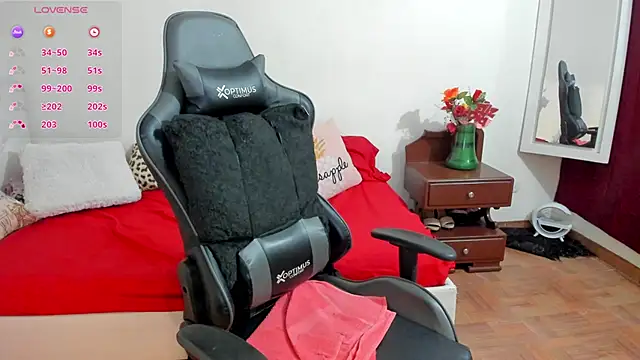 esmeralda milf online show from 11.04.25