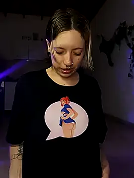 Snapshot of Rabit_Snake chatting on 12.04.24 Rabit Snake online show from 12.04.24