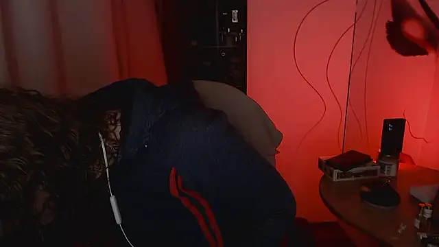 JohansonKatie online show from 01.14.25