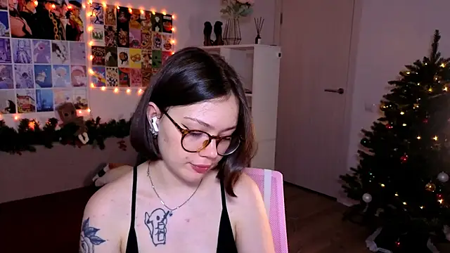 MilenaSaint online show from 12.26.24