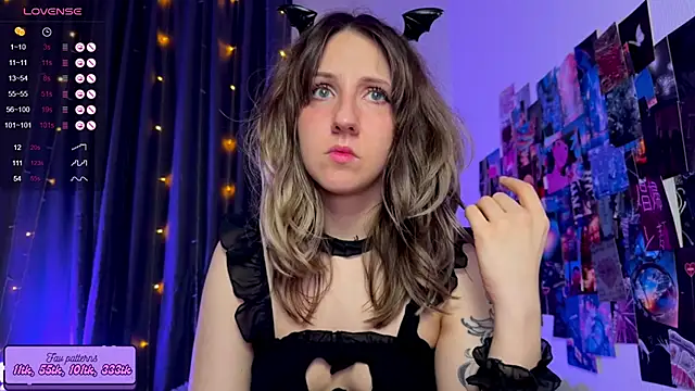 HotaruTomo online show from 10.13.25