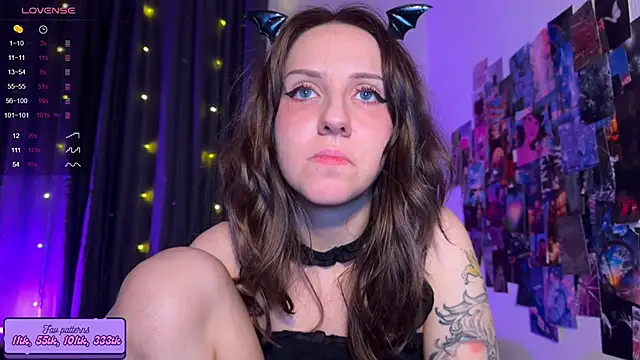 HotaruTomo online show from 10.31.25